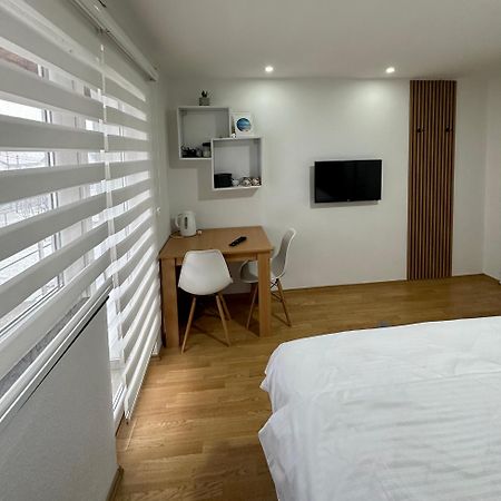 Apartmani Go ブゴイノ エクステリア 写真