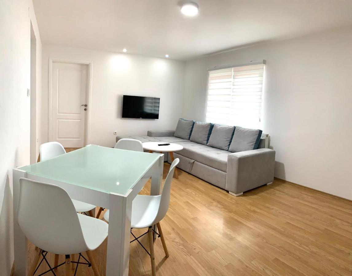 Apartmani Go ブゴイノ エクステリア 写真