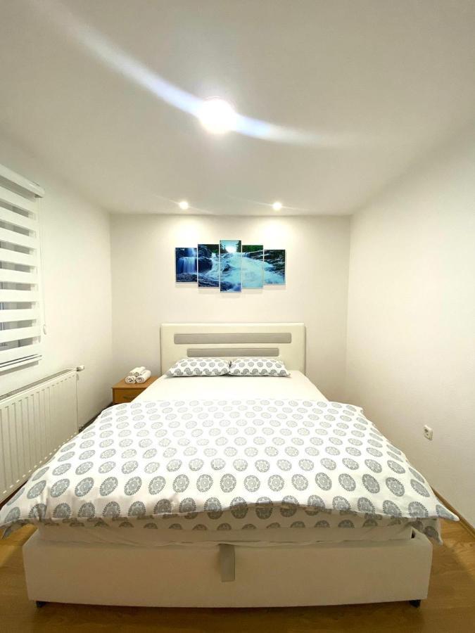 Apartmani Go ブゴイノ エクステリア 写真
